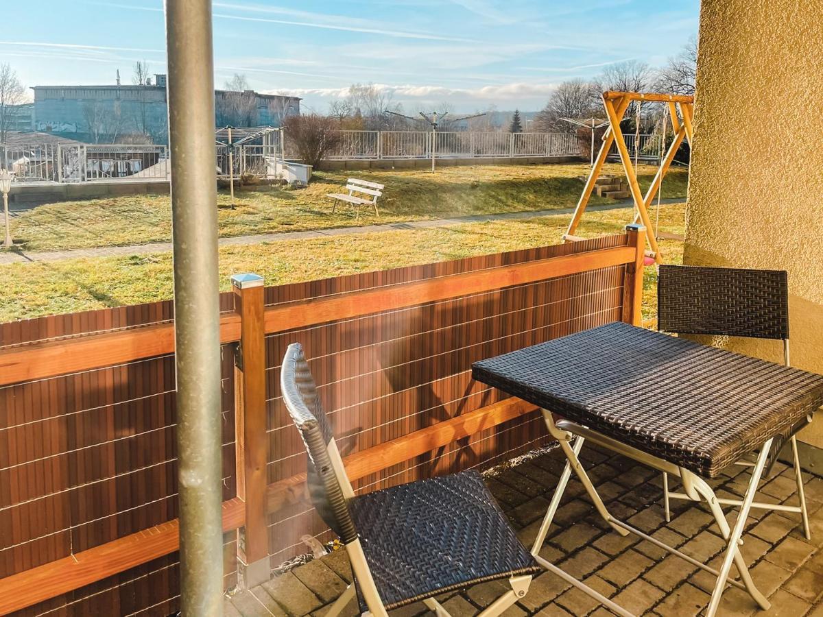Schoene Wohnung, Eigene Terrasse, Privater Parkplatz, Wi-Fi, Waschmaschine, 3P شيمنيتز المظهر الخارجي الصورة