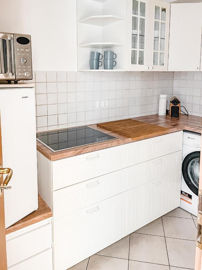 Schoene Wohnung, Eigene Terrasse, Privater Parkplatz, Wi-Fi, Waschmaschine, 3P شيمنيتز المظهر الخارجي الصورة