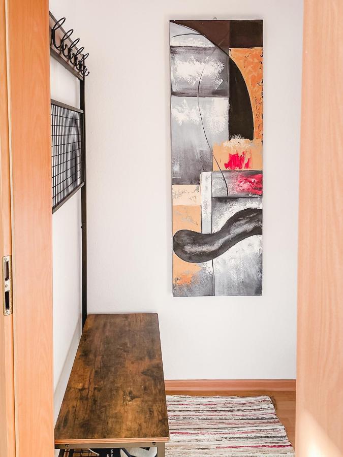 Schoene Wohnung, Eigene Terrasse, Privater Parkplatz, Wi-Fi, Waschmaschine, 3P شيمنيتز المظهر الخارجي الصورة