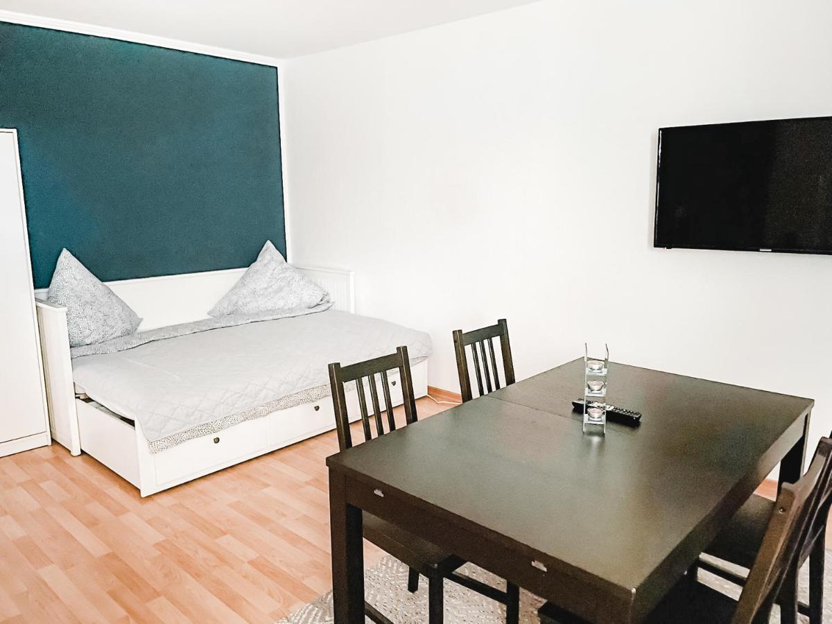 Schoene Wohnung, Eigene Terrasse, Privater Parkplatz, Wi-Fi, Waschmaschine, 3P شيمنيتز المظهر الخارجي الصورة